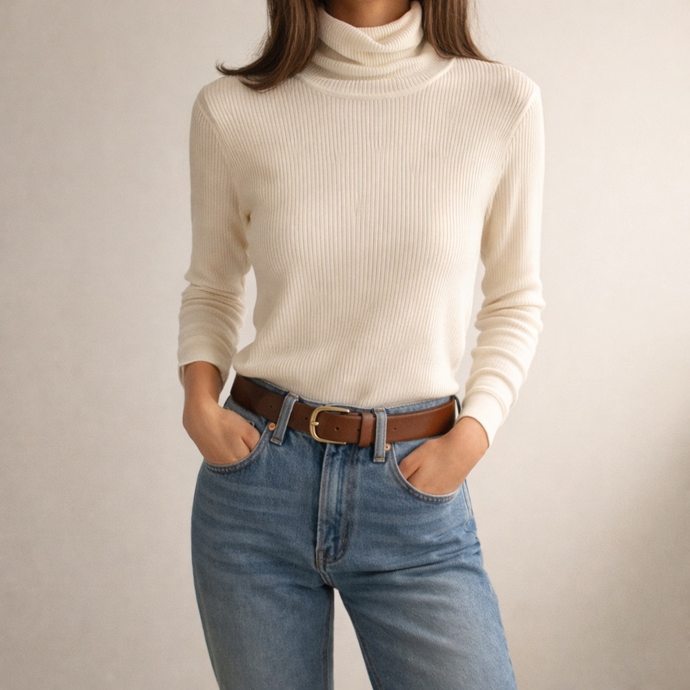 BCBGMaxAzria Cream Ribbed Turtleneck Top Size Small Fitted Stretch Minimalist